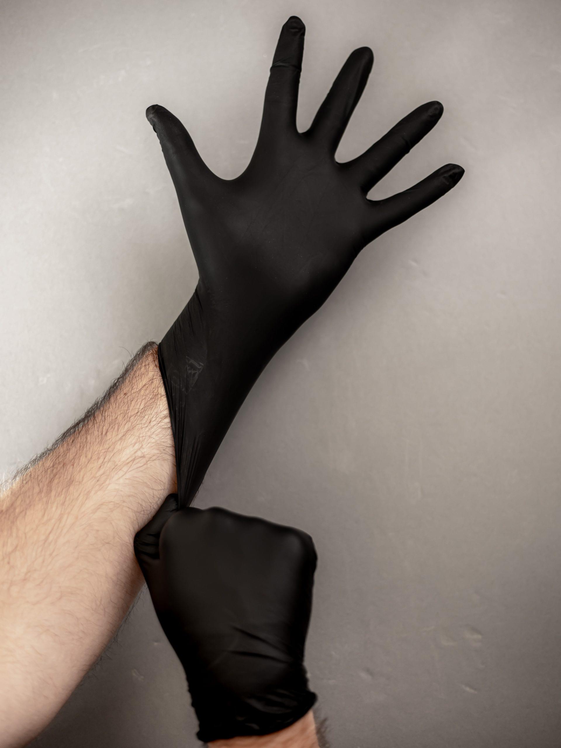 nitrile gloves offers durability and dexterity