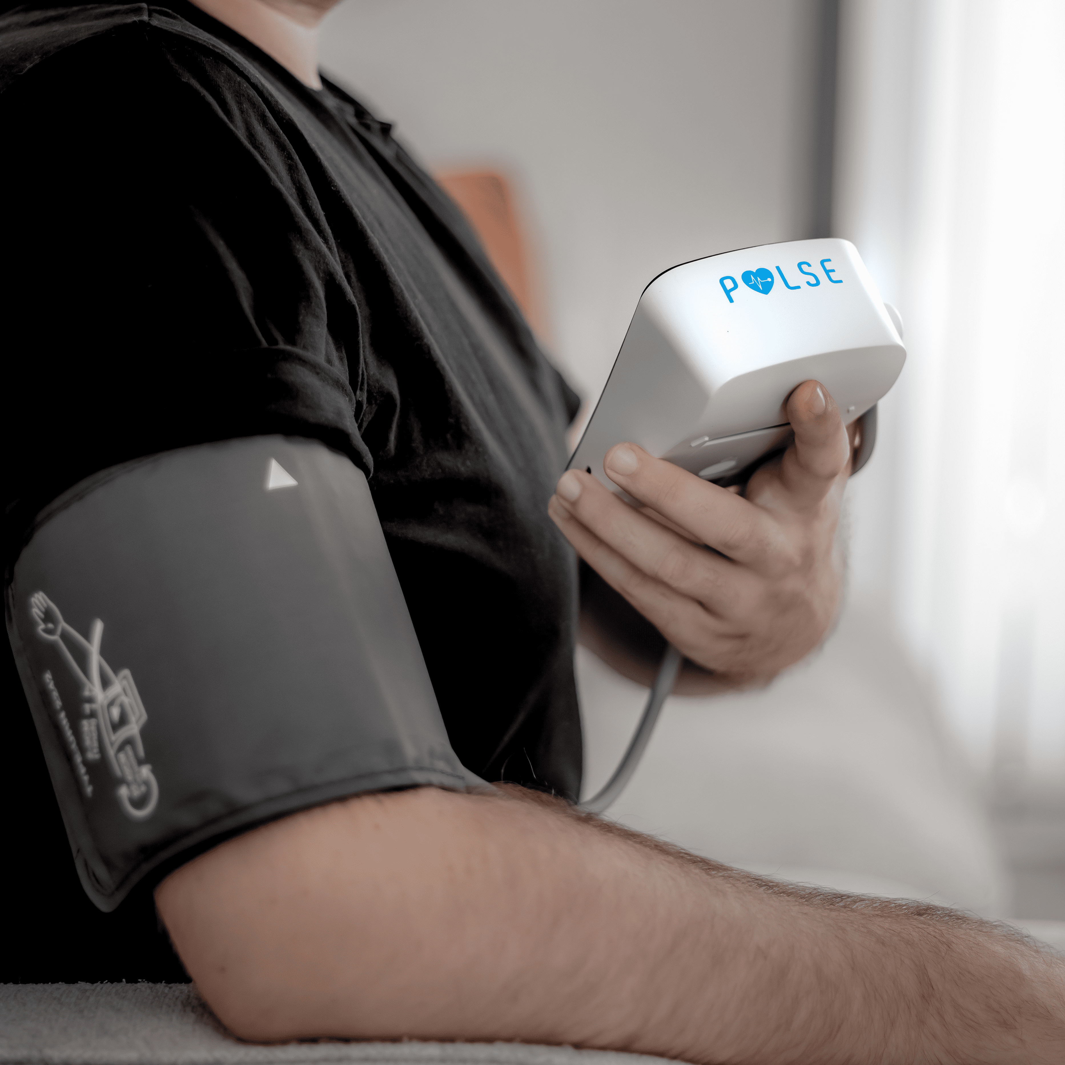 Large Adjustable Cuff for Comfort and Precision